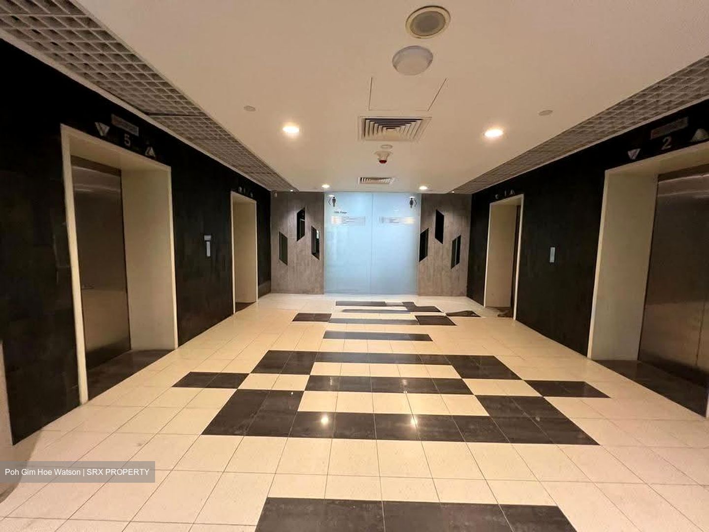 Parkway Parade (D15), Office #636315791